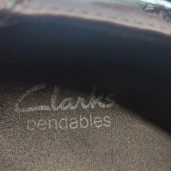 Clarks Bendables slip on ankle heeled booties leather upper size 8M - Picture 13 of 15